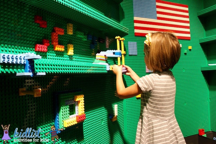 wall-of-LEGO-bases-and-bricks