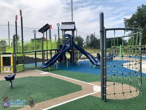 Walking Playground Tour in Oak Brook