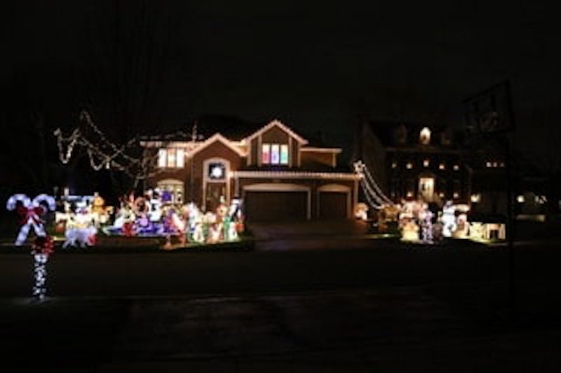 2020 Best Christmas Lights and Holiday Light Shows in Chicago's Suburbs