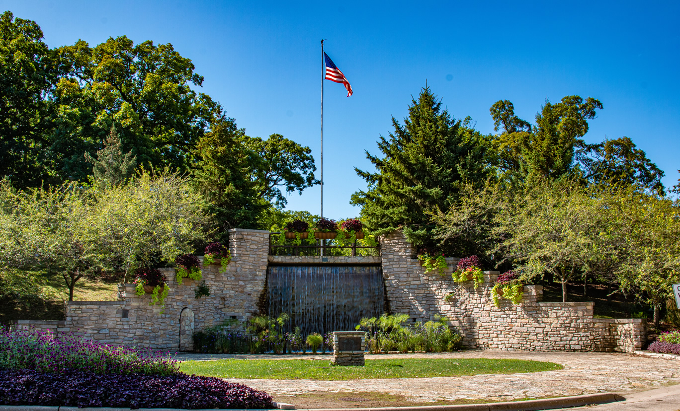 7 Serene Waterfalls in Illinois and Chicago's Suburbs for Breathtaking ...