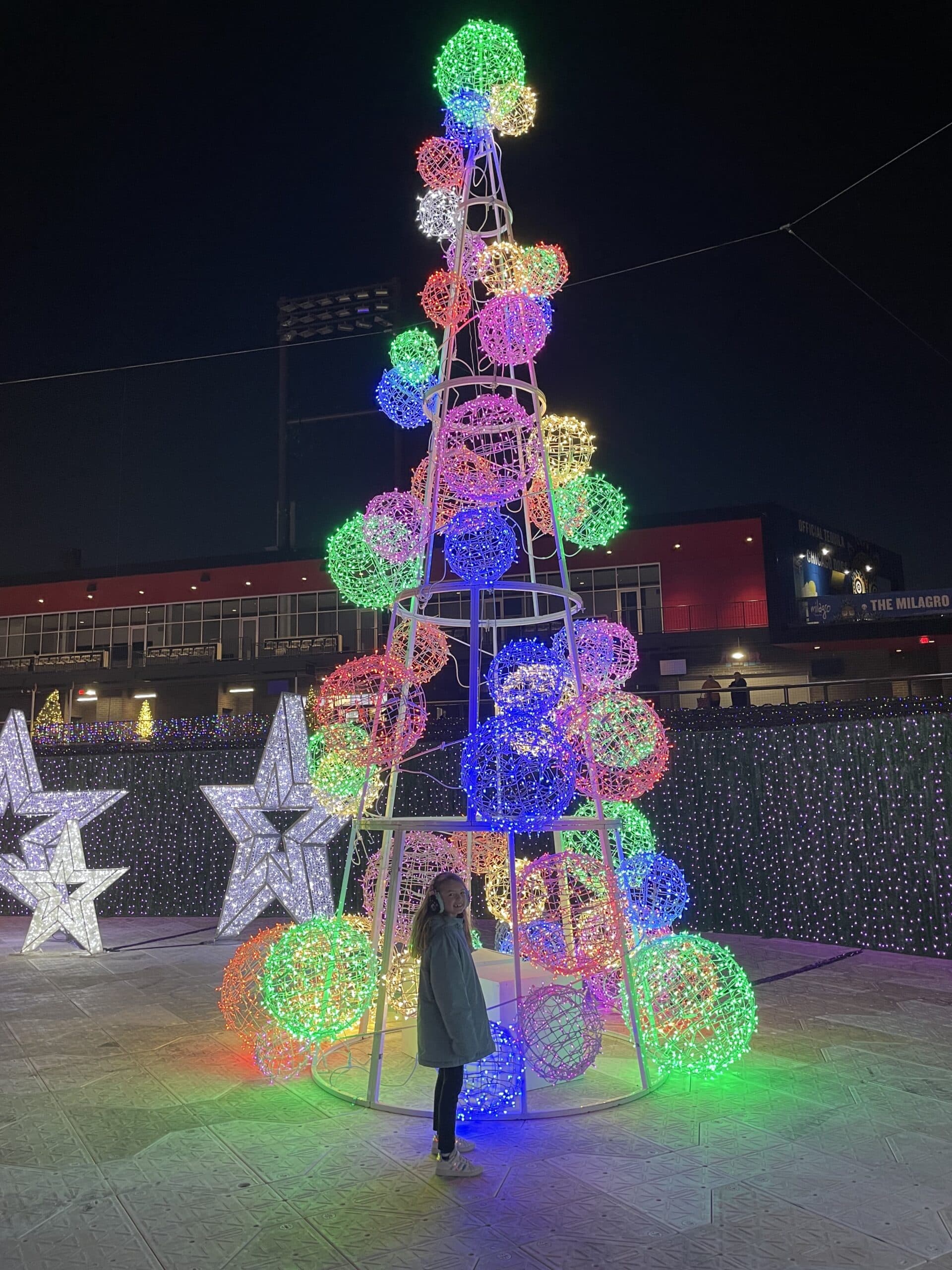 Sparkle Rosemont Brings Lights, Games, and a TwoStory Tubing Hill to