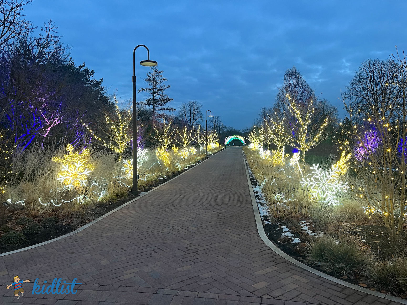 New! Christmas at Cantigny Brings Lights, Extravagant Decor, Ice