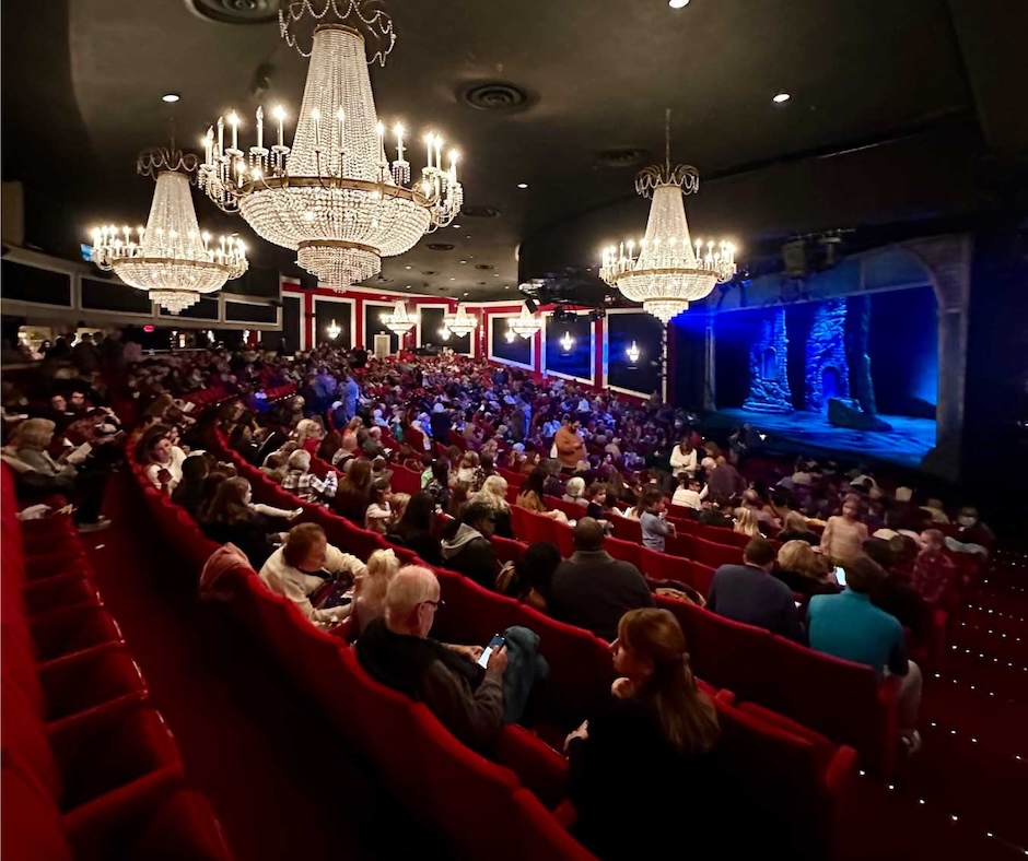 Holiday Theater for Kids